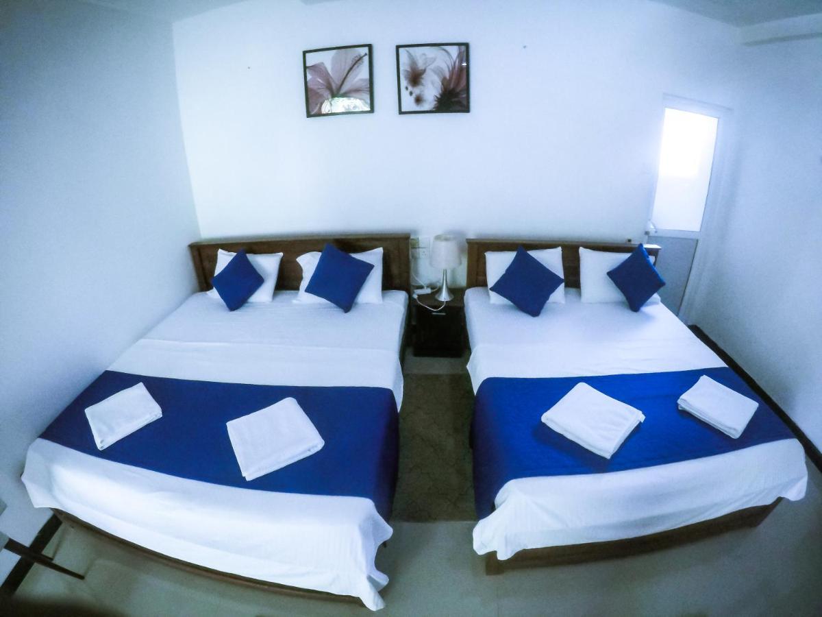 Mirissa Blue Whale Holiday Hotel Exterior photo