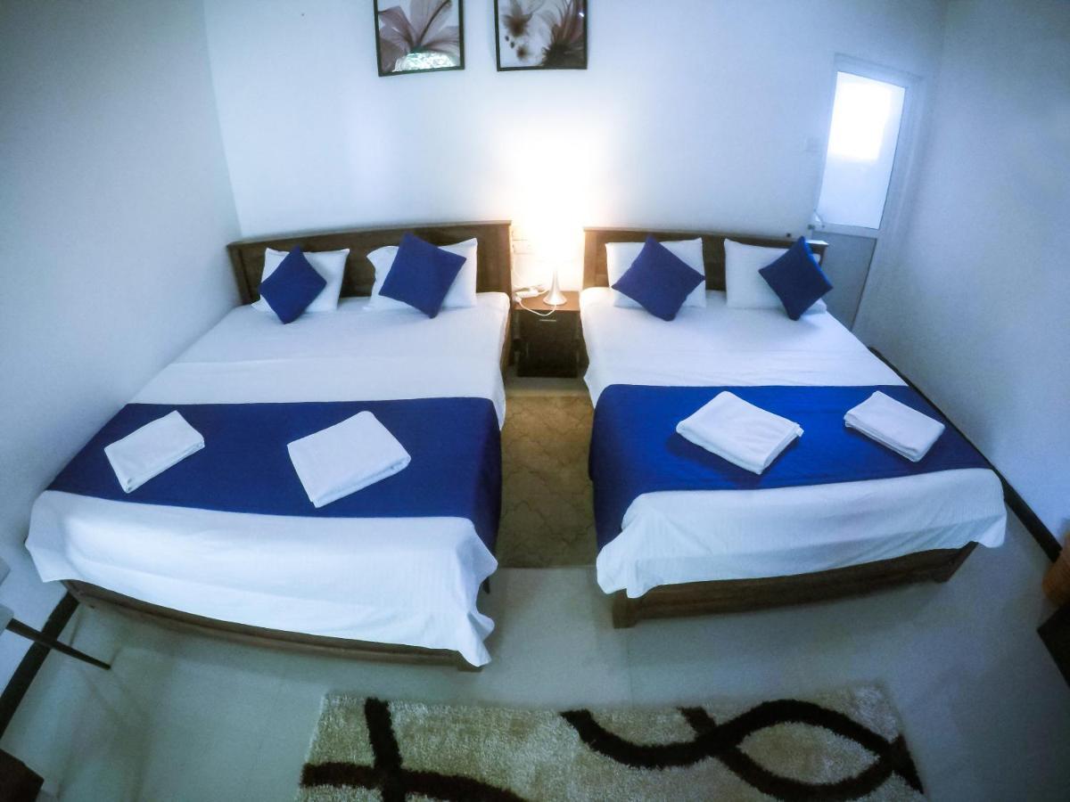 Mirissa Blue Whale Holiday Hotel Exterior photo